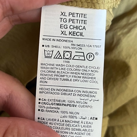 Old Navy Women’s Parachute Cargo Jogger High Rise StretchTech Ankle Pants - Picture 10 of 10